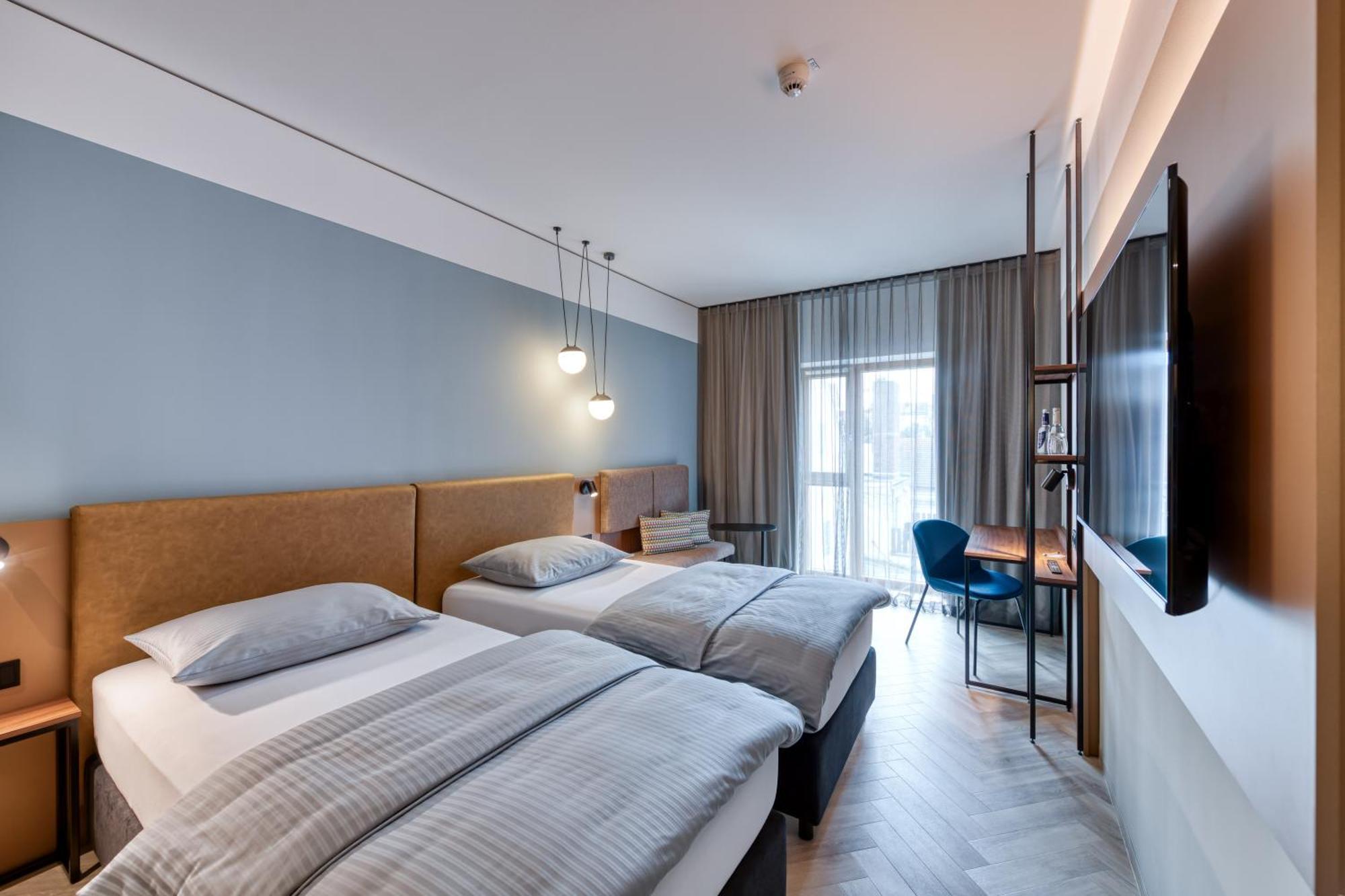Stadthotel Neumarkt Mitte นอยมาร์คท์ อิน แดร์ โอเบอร์พฟัลซ์ ภายนอก รูปภาพ